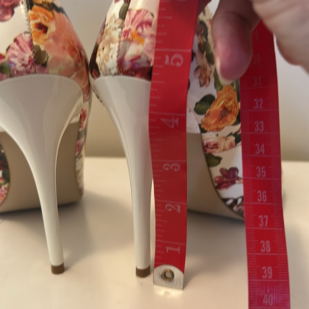 Madden Girl Floral heels - Picture 8 of 10